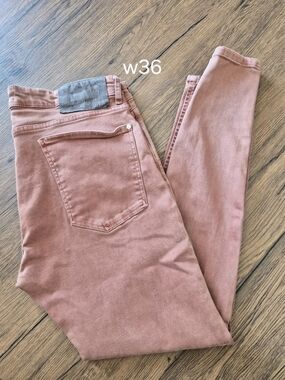 Zara Women’s Skinny Jeans in Dusty Pink